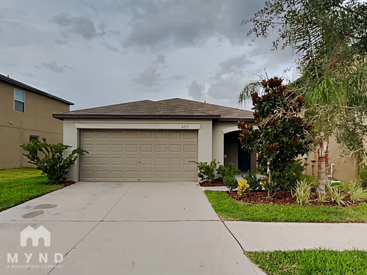 3 bed, 2.0 bath, 1451 sqft, $1,845 — Photo 1