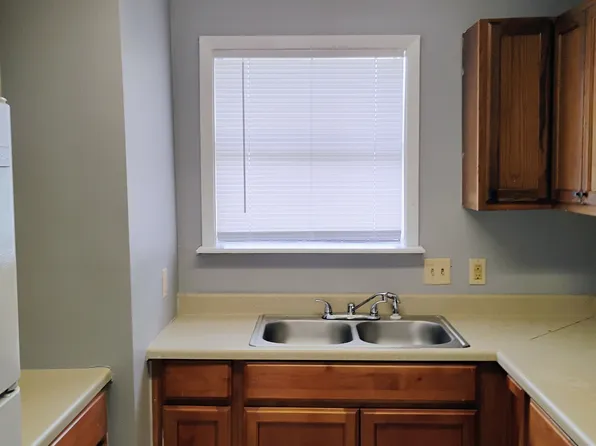 13706 Goodwood Dr, Baton Rouge, LA 70815