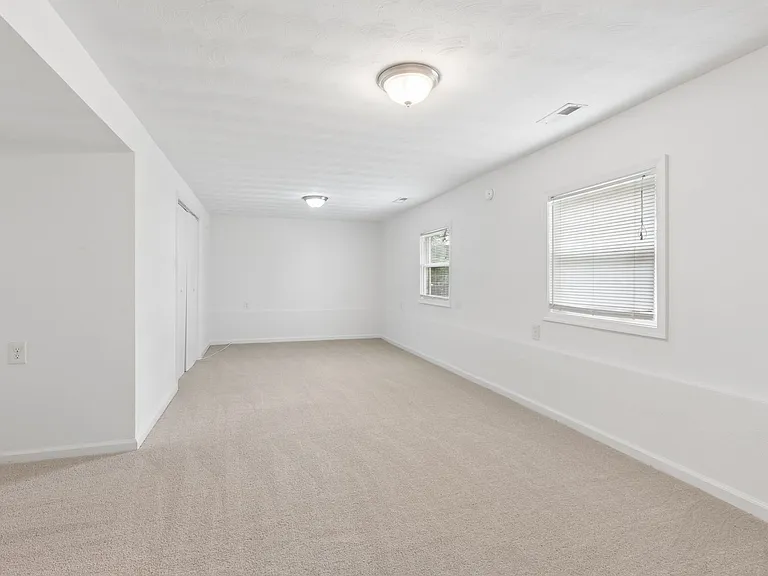 1261 River Oaks Dr — Photo 20