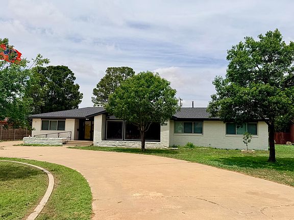 2nd image of 507 Clubview Dr