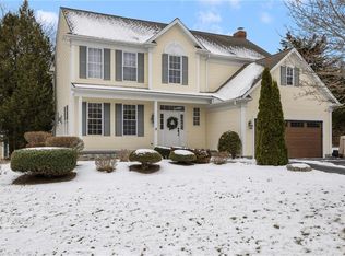 43 Wild Rose Ct, South Kingstown, RI 02879