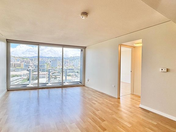 3rd image of 1296 Kapiolani Blvd APT 1002