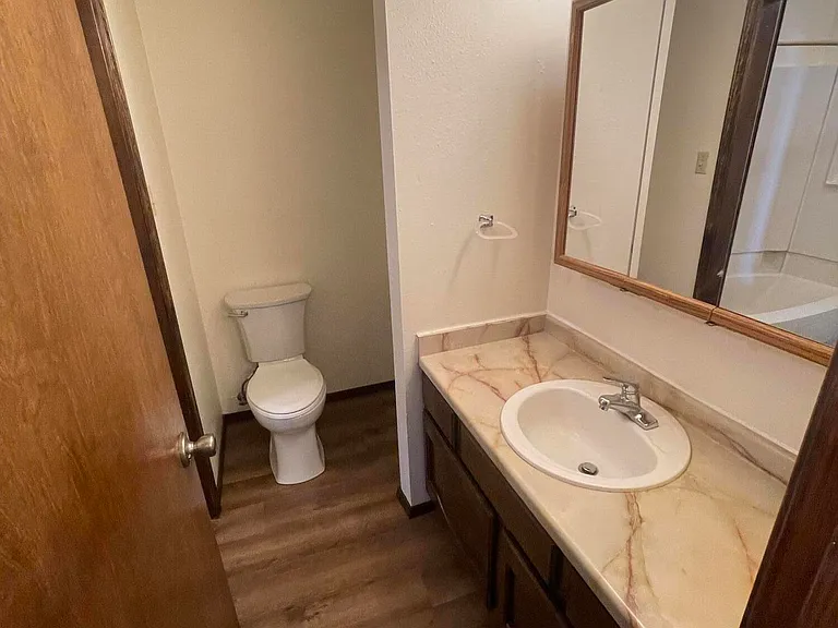 11320 Prospect Ave NE #D — Photo 15