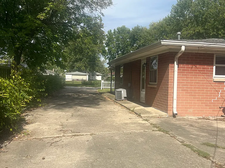 2429 Wade St #1 — Photo 15