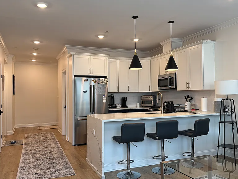 Kitchen/Dining Combo