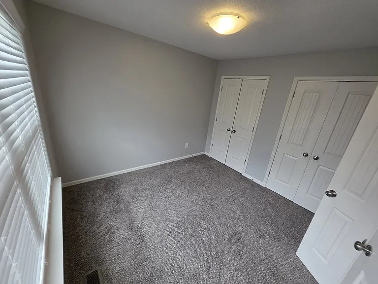 1001 SW Arborfair Dr — Photo 12