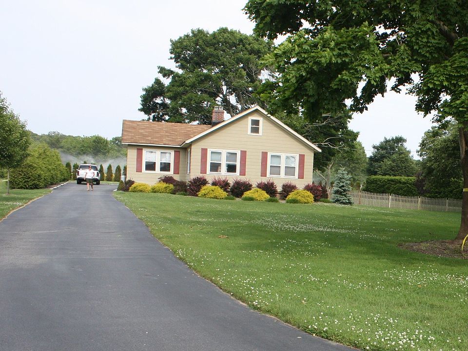 house set off road