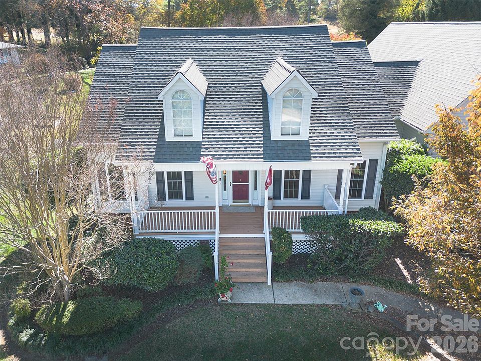 1st image of 135 Greenbrier Creek Pl
