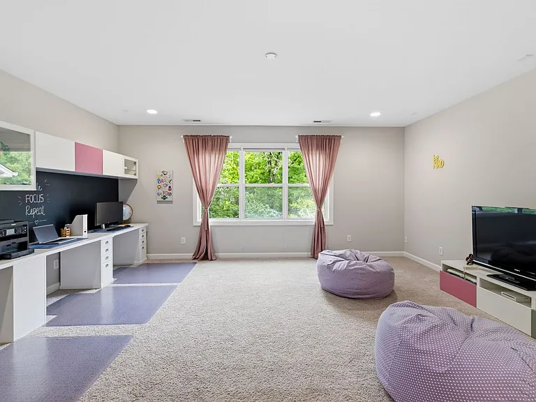 202 Tallow Tree Ct — Photo 33