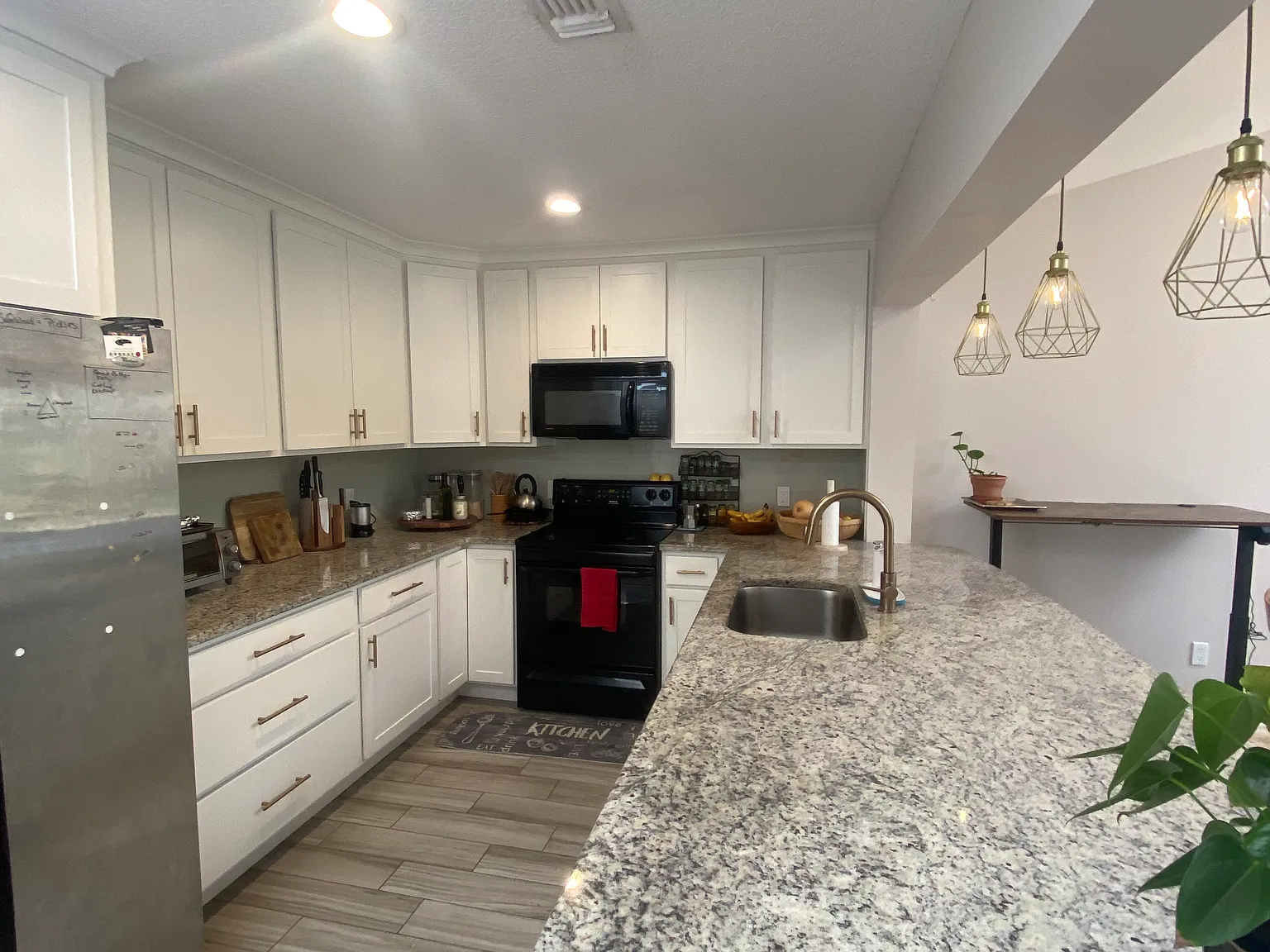 2 bed, 1200 sqft, $2,250 — Photo 1
