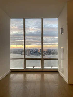 Rented by Landmark Property Holdings LLC | media 16