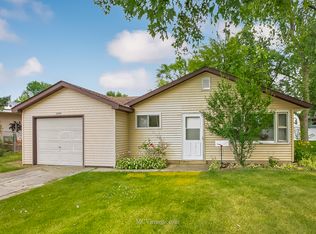 1604 Hosmer Ln, Crest Hill, IL 60403