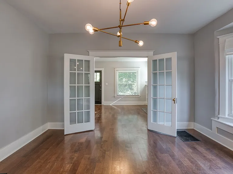 2103 Wrocklage Ave — Photo 11