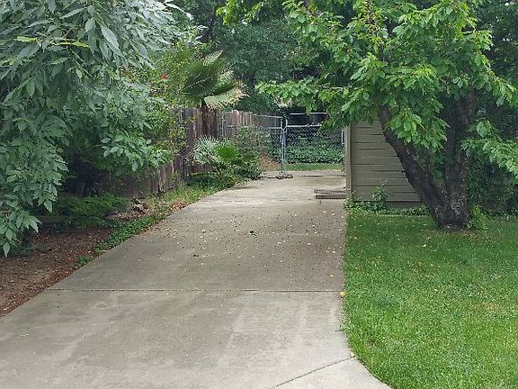 5th image of 7866 Dracena Dr