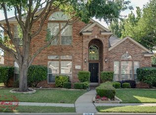 1124 Courtney Ln, Lewisville, TX 75077