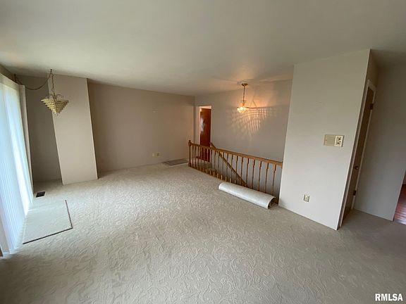 3rd image of 1913 Highwood Ave