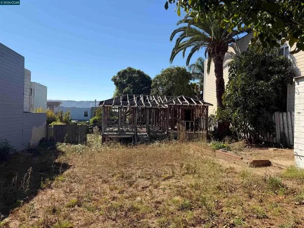 469 Harkness Ave, San Francisco, CA 94134