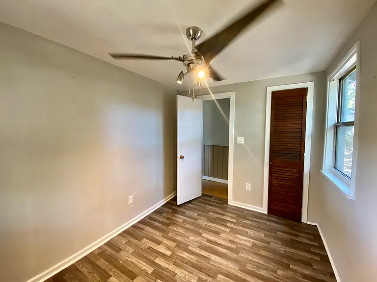 510 N Q St — Photo 10