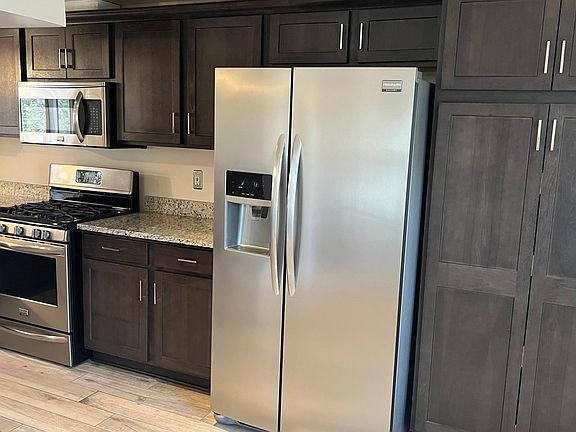 2nd image of 3430 Belleplain Ct