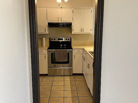 2nd image of 4004 SW Mesquite Dr