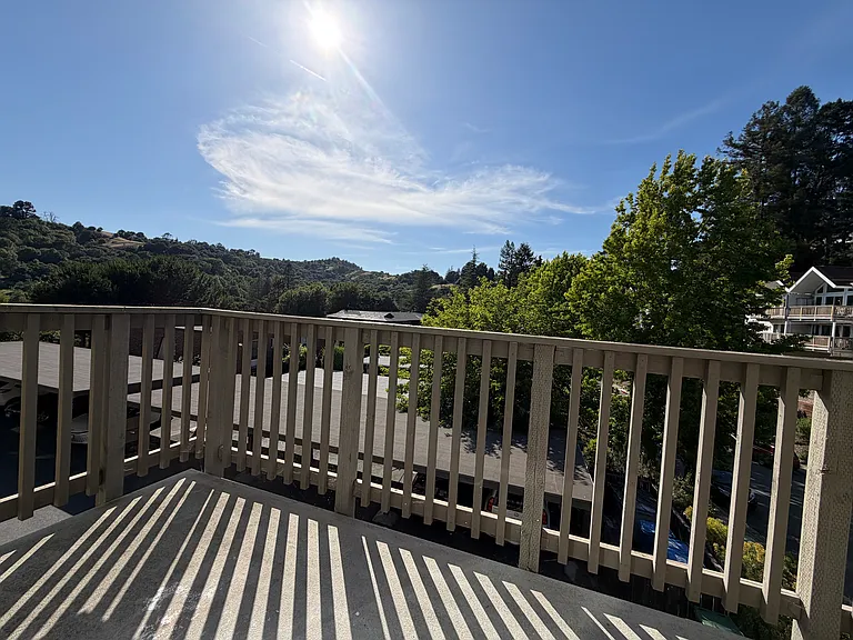115 Ascot Ct — Photo 12