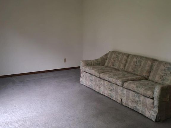 5th image of 5915 W Peachtree Dr