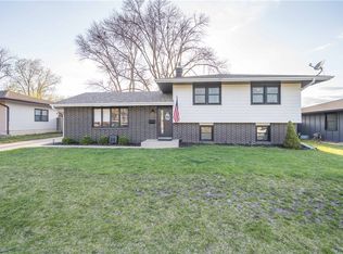 806 SE Sharon Dr, Ankeny, IA 50021