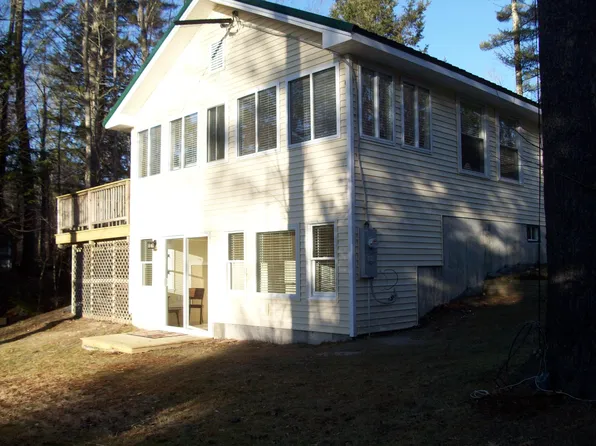 93 Rockaway Road, Falmouth, ME 04105