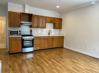 12 Pratt Ave, Waltham, MA 02453