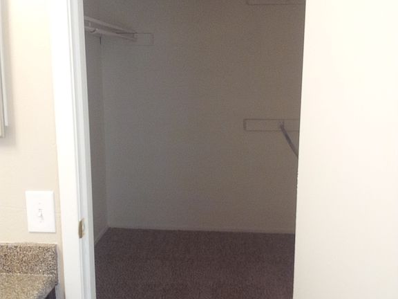 5x7 walk in closet