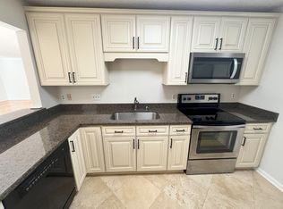 5009 Sharon Rd UNIT B, Charlotte, NC 28210