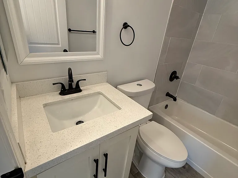 1050 W Rosewood Dr — Photo 9