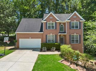 858 Red Rock Ct, Suwanee, GA 30024