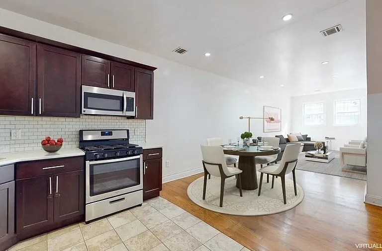 131 Brunswick St #A — Photo 1