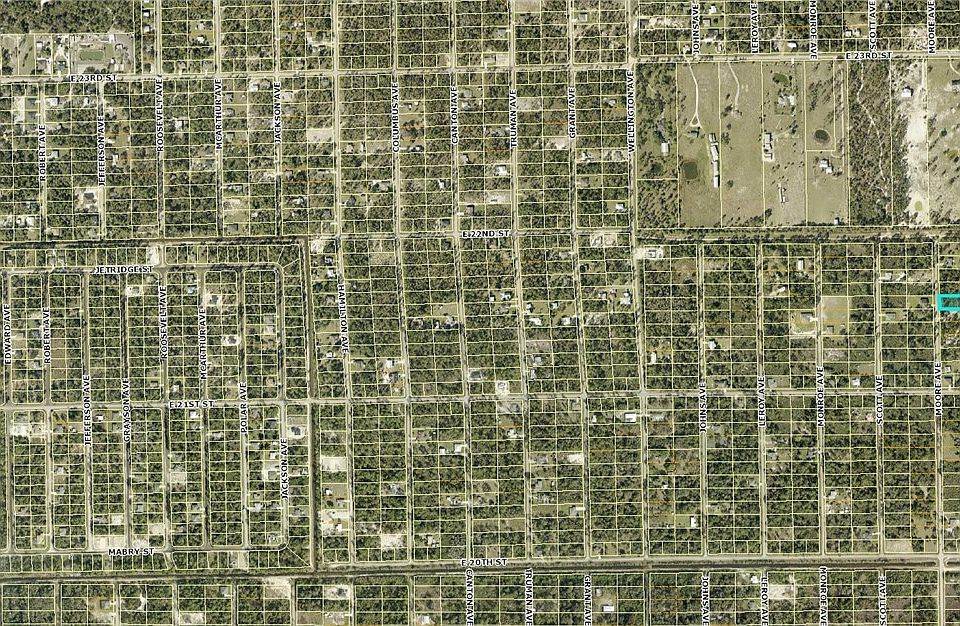2nd image of 2112 Moore Ave
