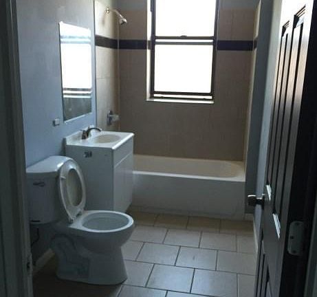 4th image of 6201 S Langley Ave