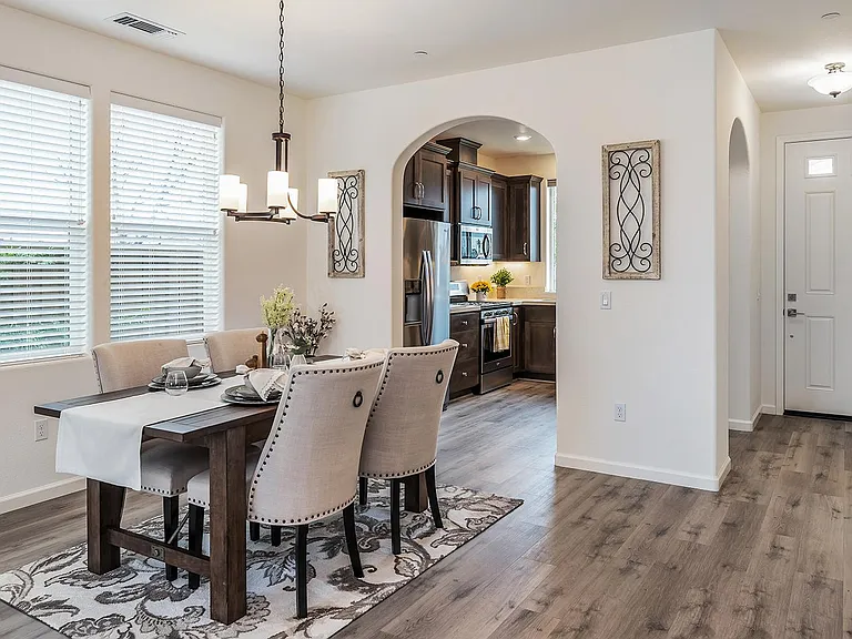 3415 Santiago Dr — Photo 2