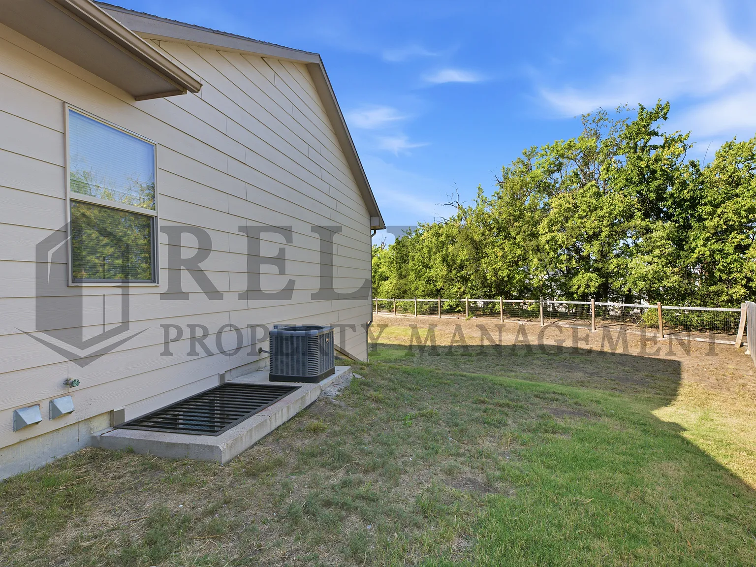 2204 E Quivira Cir (OH) - 1 — Photo 4
