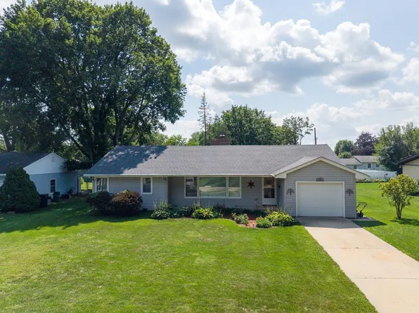 2003 Woodruff Blvd, Janesville, WI 53548