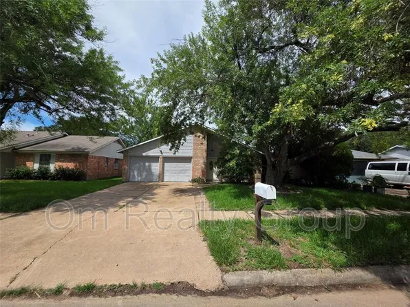 1115 Rock Canyon Dr, Katy, TX 77450