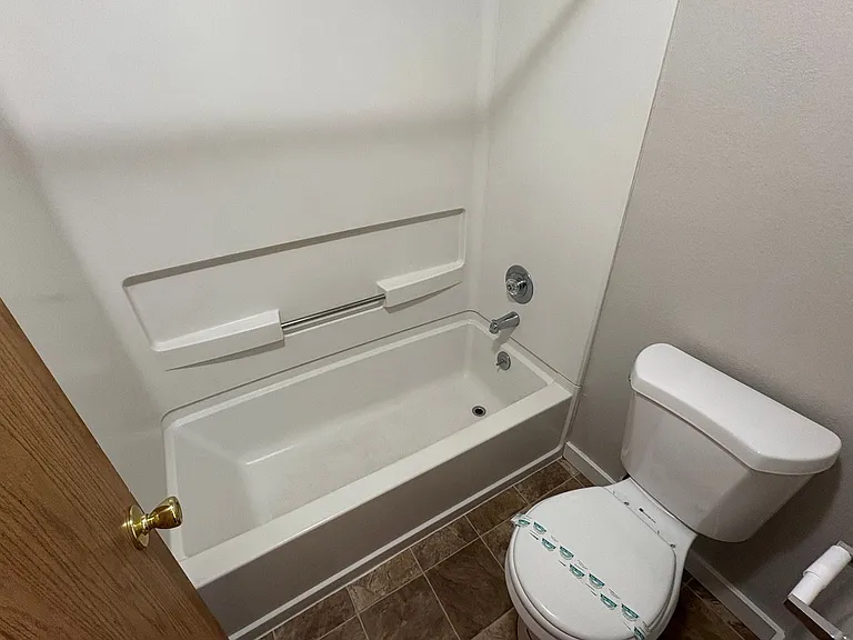 CCH5114--Apple Knoll Townhomes — Photo 12