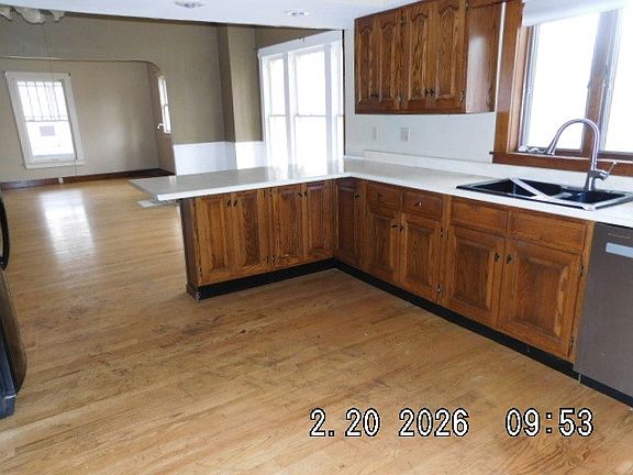 3rd image of 1120 Jefferson Ave