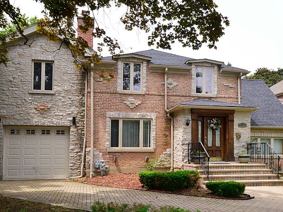 2nd image of 6822 N Kolmar Ave