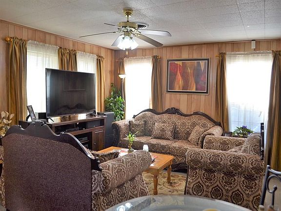 4th image of 3885 Cortez Dr