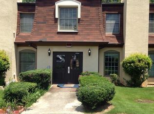 10 Rue Fontaine, Lithonia, GA 30038