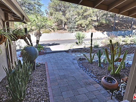 5th image of 4820 Llano Dr