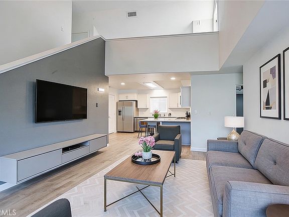 3rd image of 1281 Ravenshoe Way