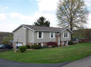 110 John St, Uniontown, PA 15401