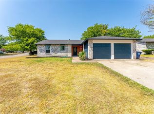 1501 Oakbrook Ct, Lancaster, TX 75134