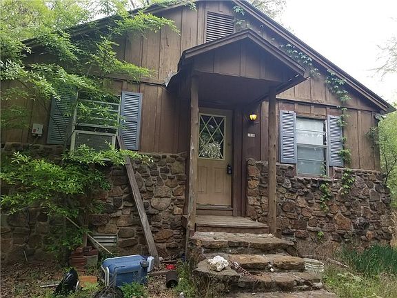 2nd image of 2138 Rocky Top Ln